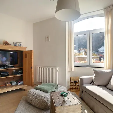 아파트 O Petit Chateau 라로셰안알데네